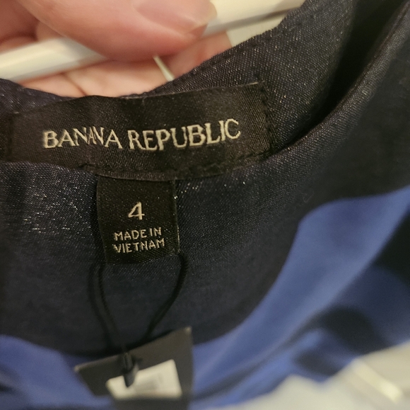 Banana Republic NWT Size 4 Pencil Skirt - Picture 6 of 6